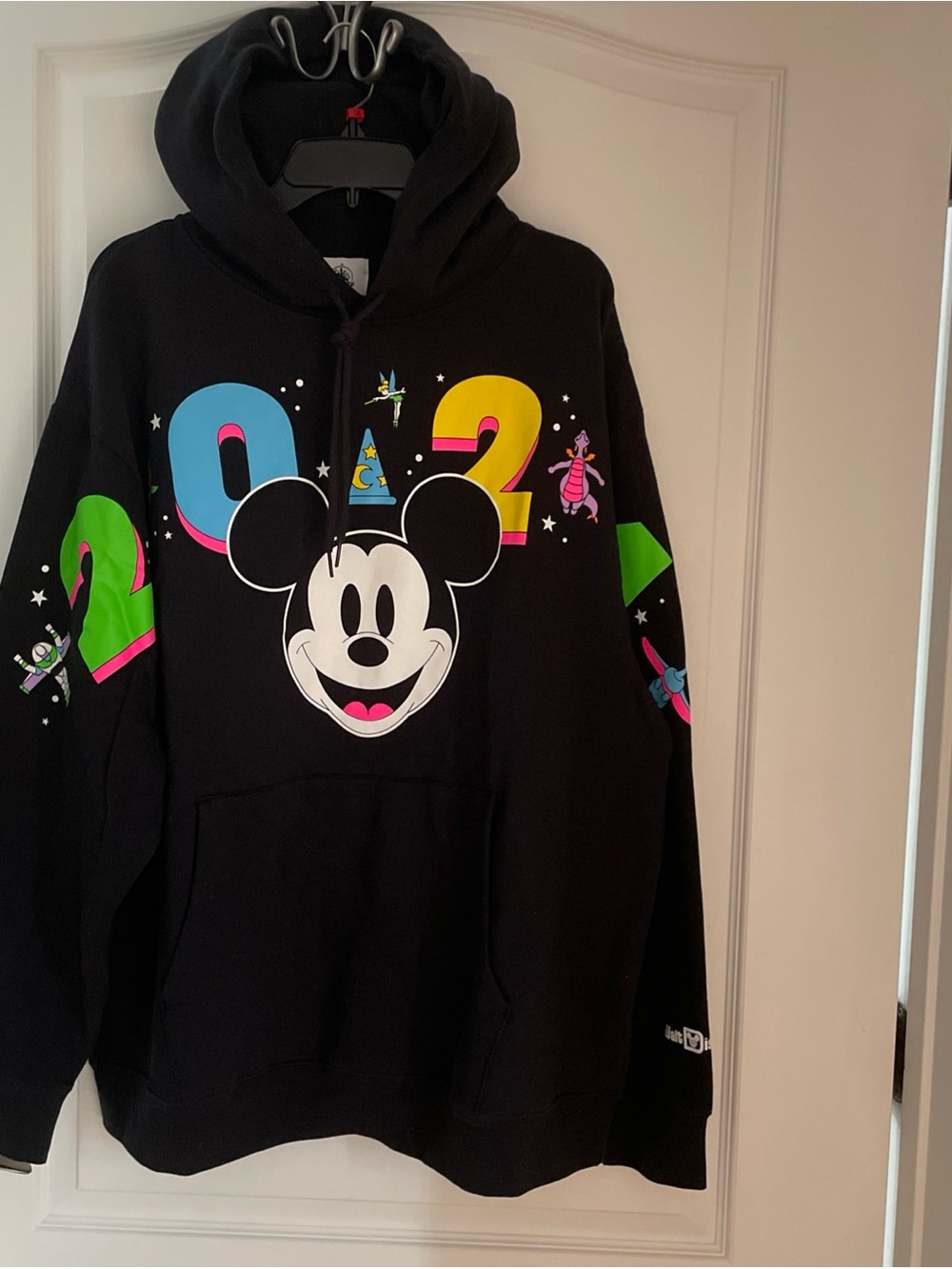 New Disney World 2024 Mickey Mouse Hoodie XL Character Icons